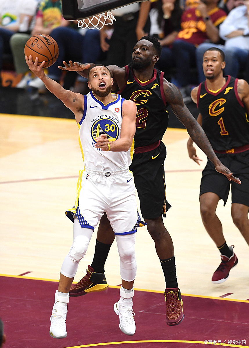 包含穆雷与40激战勇士分钟，大比分获胜胜负难料！，阿扎伦卡焦点对战上演精彩一战的词条HTH SPORTS