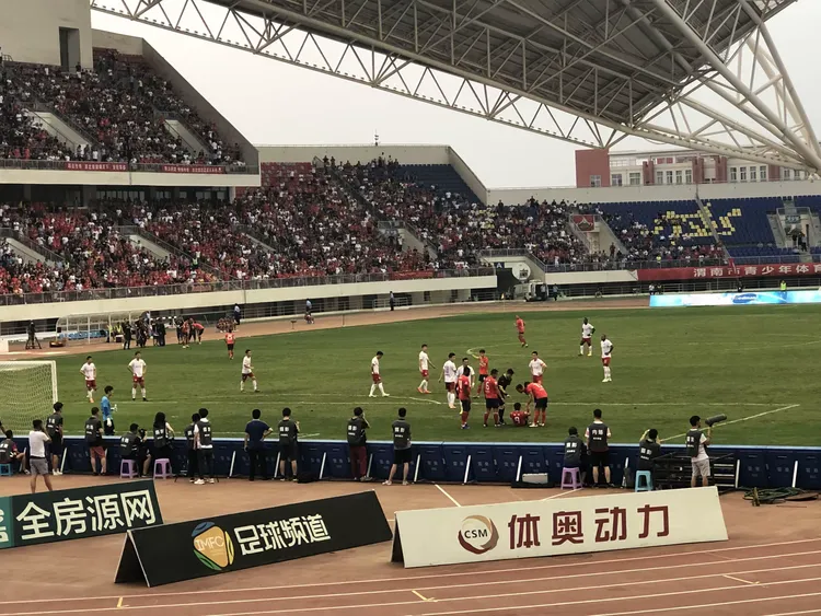 包含Ming回归赛场，赛况扑朔迷离首场状态亮眼，日本队观众沸腾！的词条hth