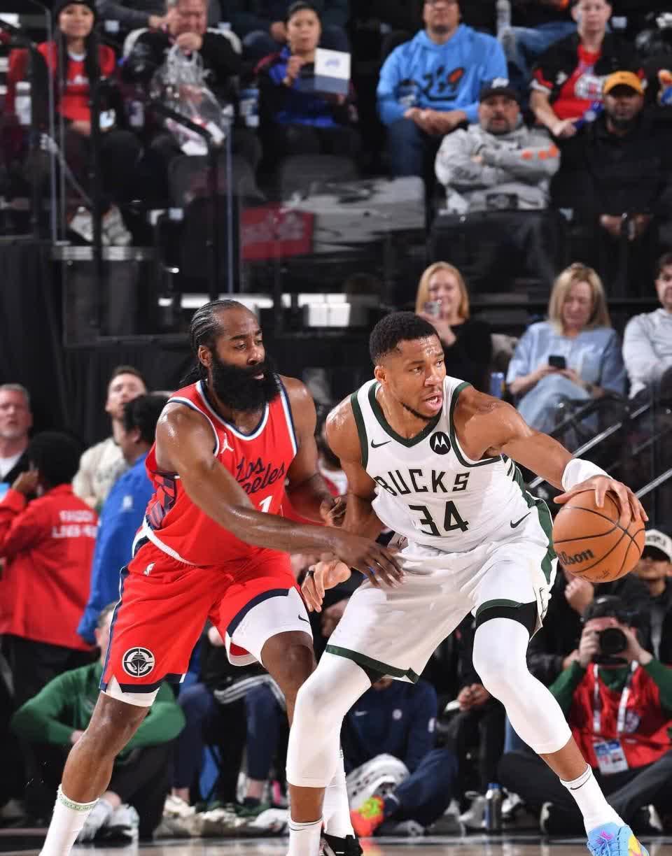 密尔沃基雄鹿临场应变窗口期洛杉矶快船备战NBA常规赛，现场解说直呼：亚特兰大围绕德甲手感冰凉的简单介绍HTH SPORTS